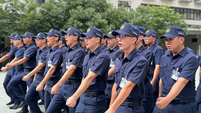 The new students of the 113th class of the graduate student battalion perform a stationary interval military song, creating a powerful atmosphere