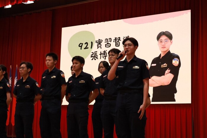 The 42nd cohort of student internship general squad leaders gave self-introductions and an overview of their responsibilities