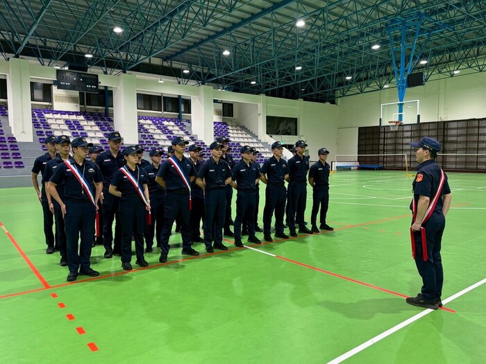 Squad Leader Yu-Hsieh Wu delivered a lecture on the content and teaching methods of the basic police training curriculum